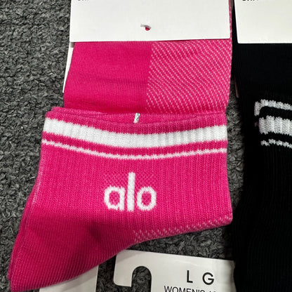 Alo Yoga Unisex Throwback Socks
