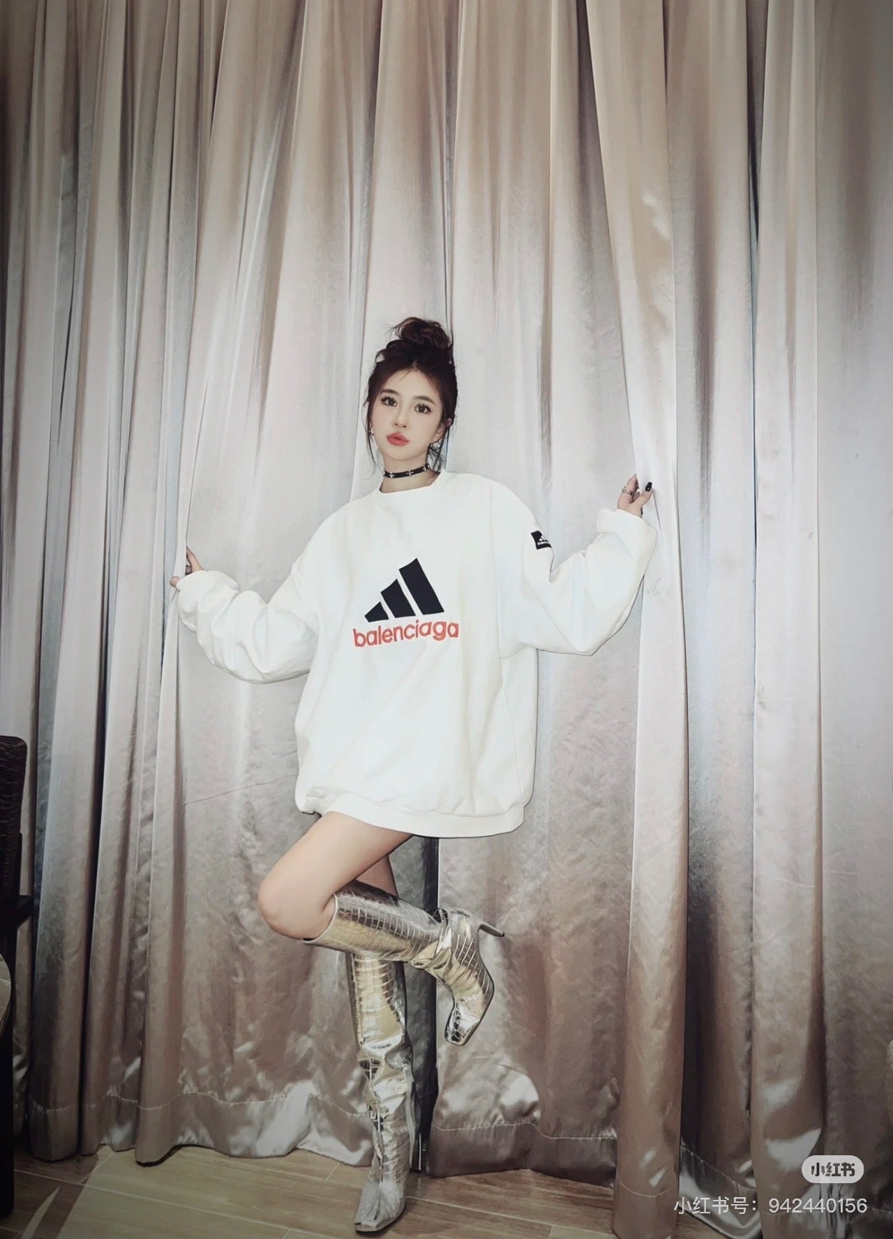 Balenciaga Logo Print Crewneck Sweatshirt