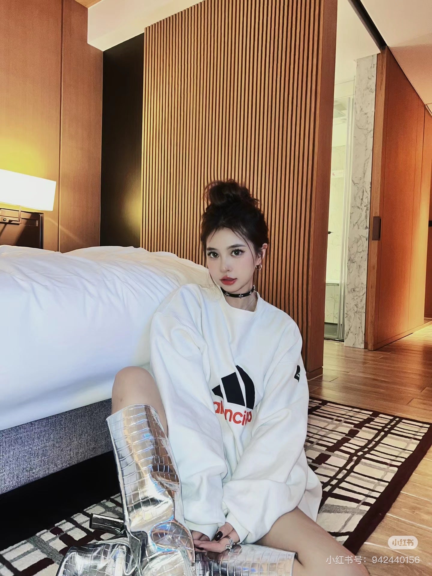 Balenciaga Logo Print Crewneck Sweatshirt