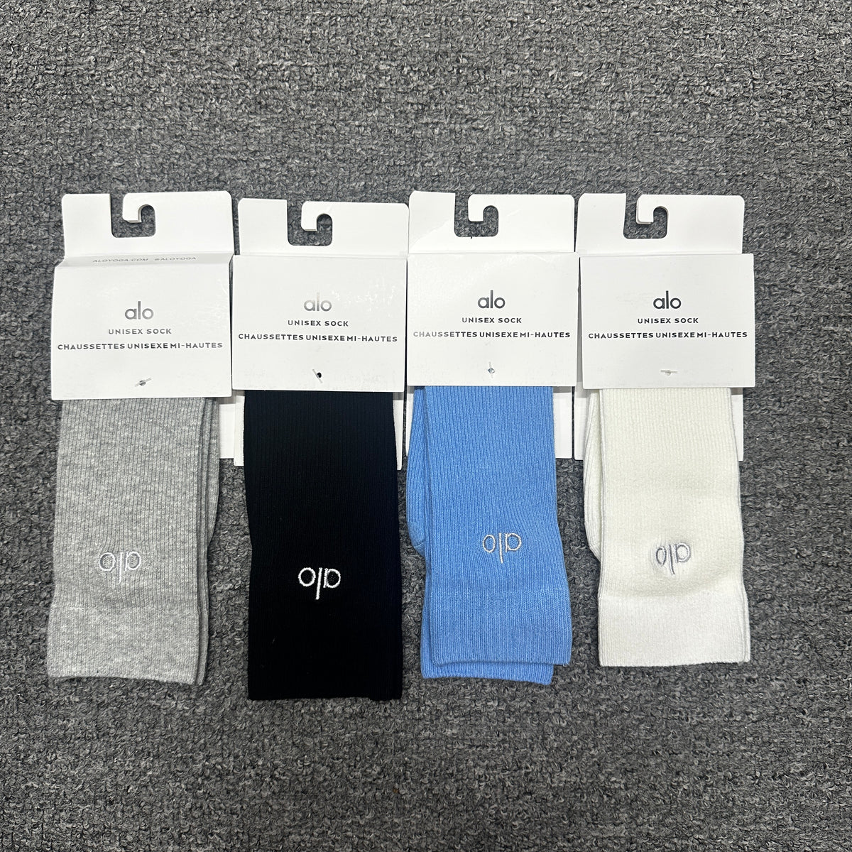Alo Yoga Unisex Everyday Crew Sock