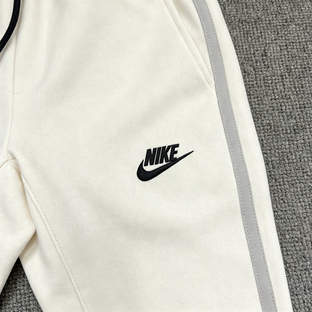 Nike Sportswear Tech Fleece Slim-Fit Reflective Joggers