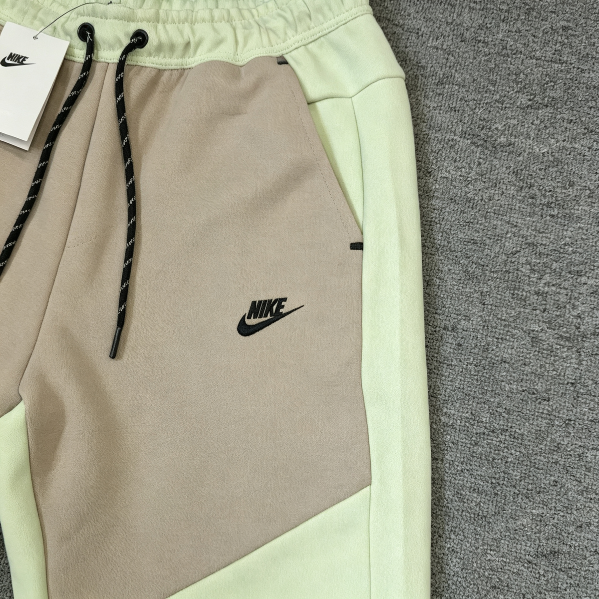 Nike Tech Fleece Men's Color-Block Tapered Jogger Pants