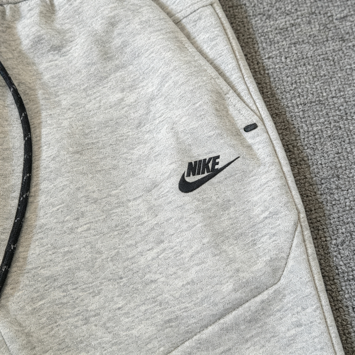 Nike Sportswear Tech Fleece Slim-Fit Joggers