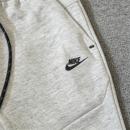 Nike Sportswear Tech Fleece Slim-Fit Joggers