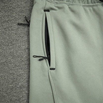 Nike Tech Men's Wide-Leg Fleece Pants