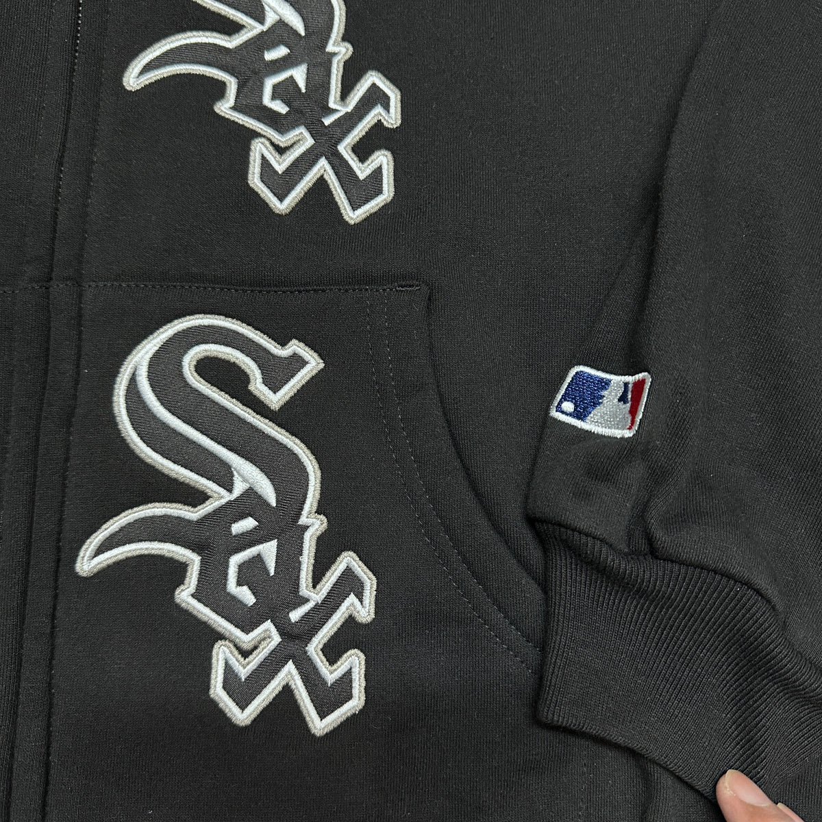 Supreme / Chicago White Sox Zip Up Hooded Sweatshirt in Black