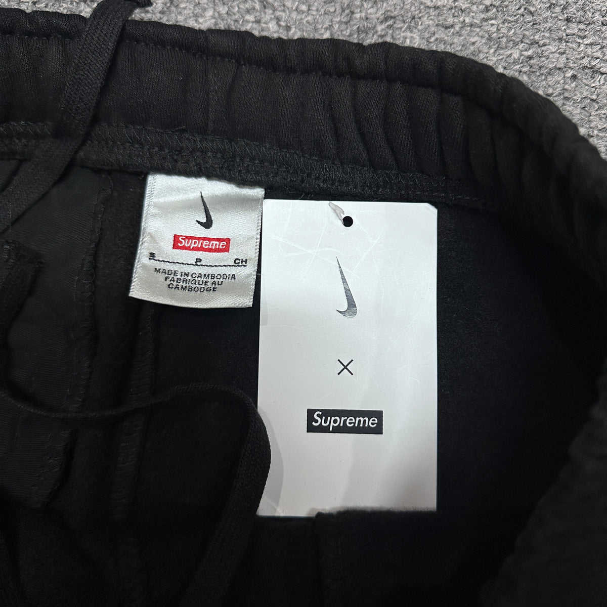 Supreme / Nike Arc Sweatpant in Black