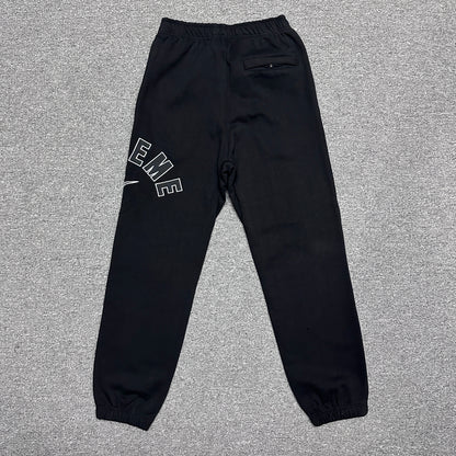 Supreme / Nike Arc Sweatpant in Black