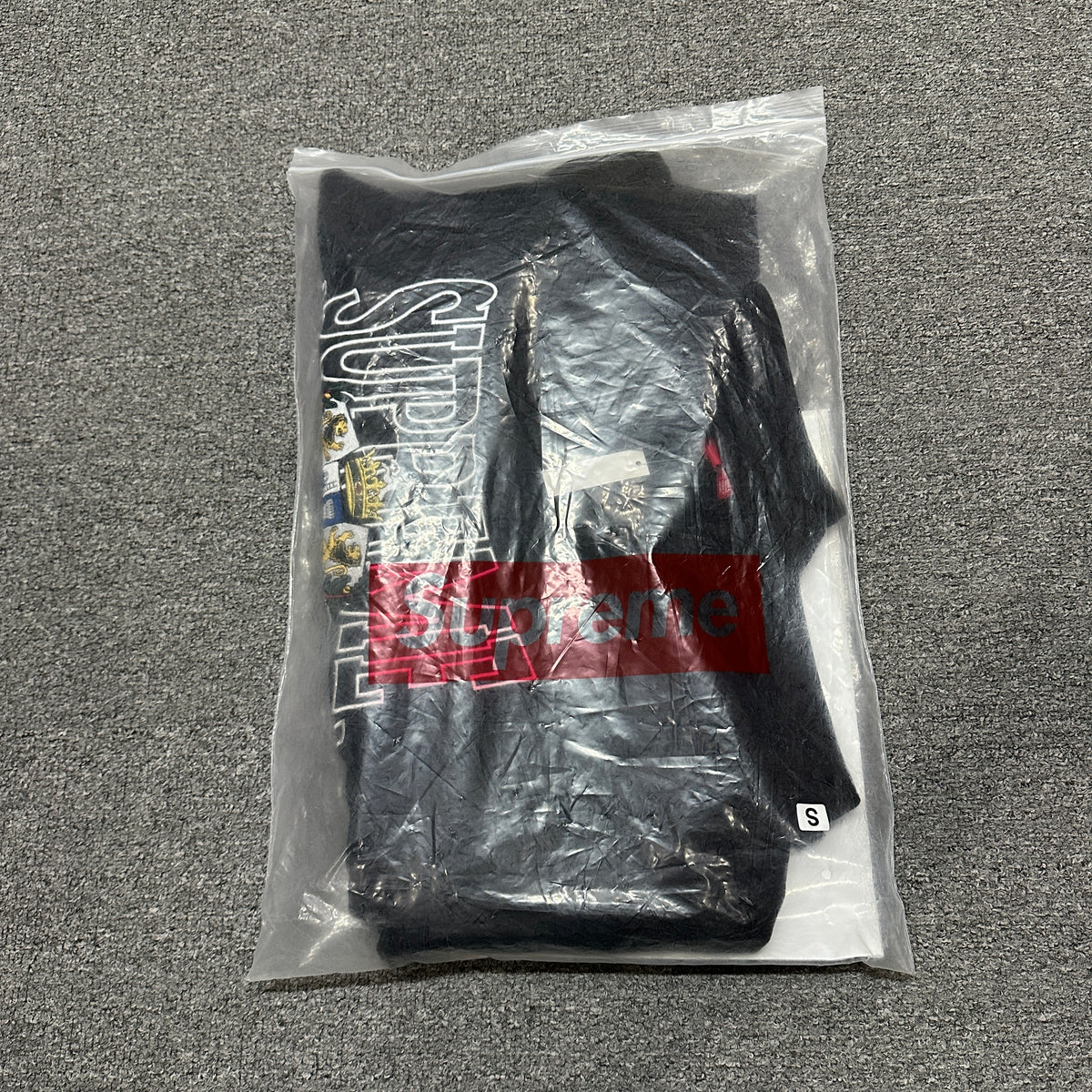 Supreme Crest Applique Half Zip Pullover