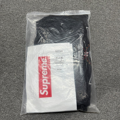 Supreme Crest Applique Half Zip Pullover