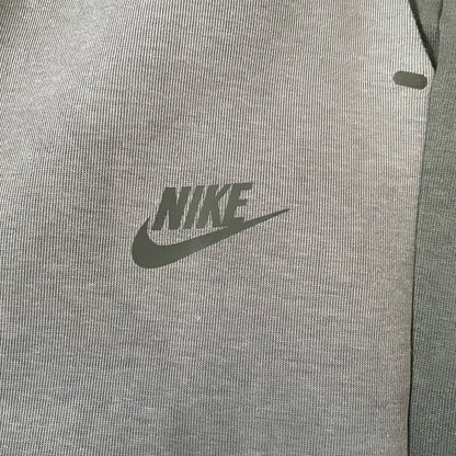 Nike Tech Fleece Men's Color-Block Tapered Jogger Pants