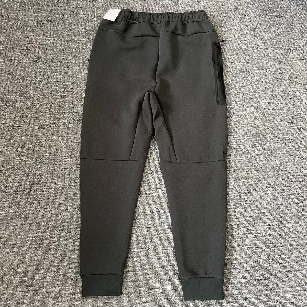 Nike Tech Fleece Men's Color-Block Tapered Jogger Pants