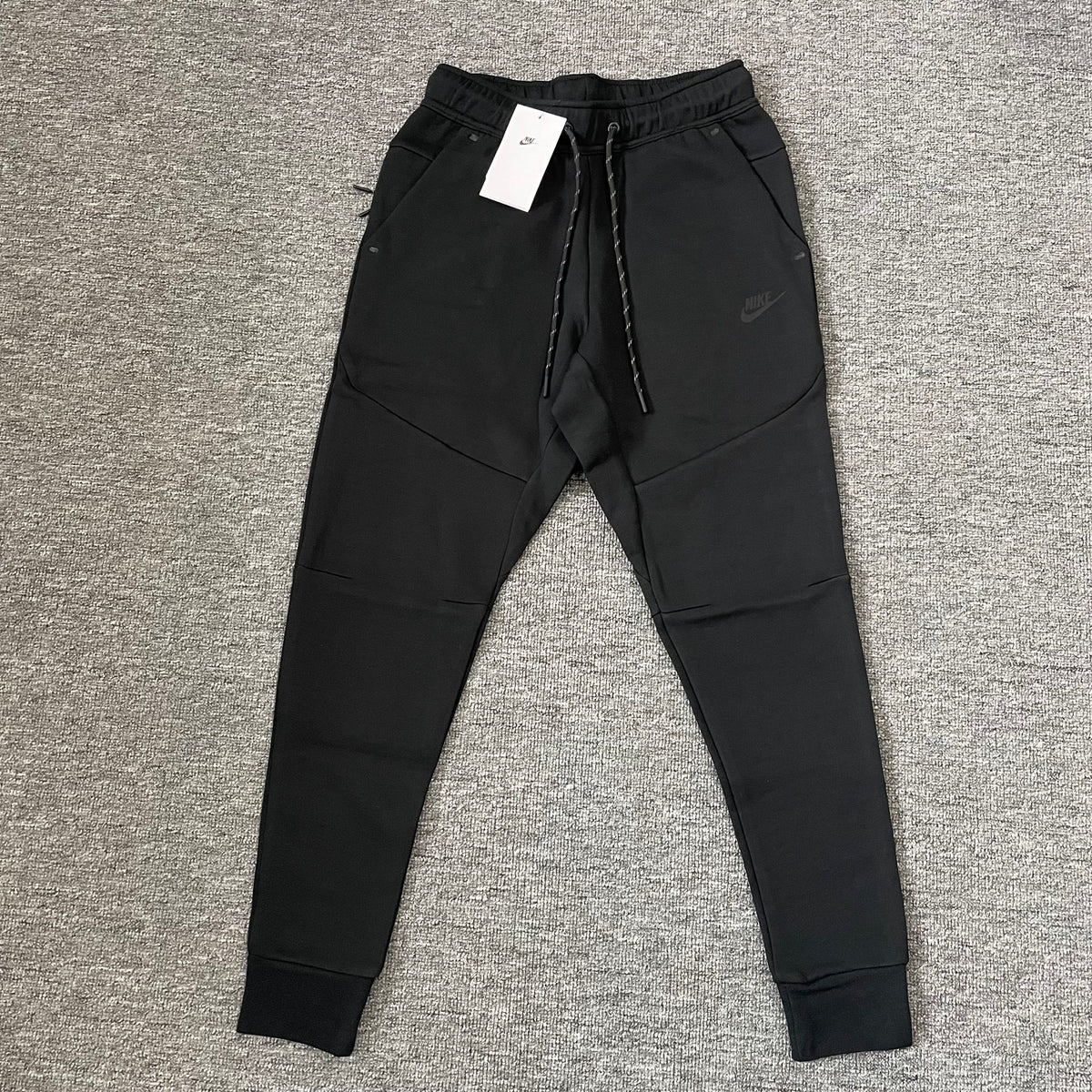 Nike Tech Fleece Men's Tapered Jogger Pants