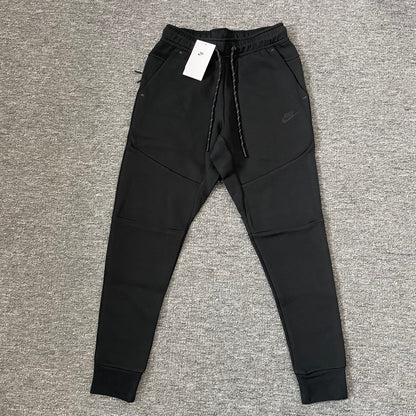Nike Tech Fleece Men's Tapered Jogger Pants