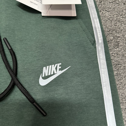 Nike Sportswear Tech Fleece Reflective Details Joggers