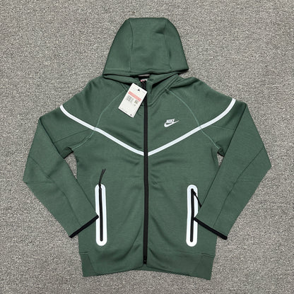 Nike Tech Windrunner Men's Reflective Details Fleece Full-Zip Jacket