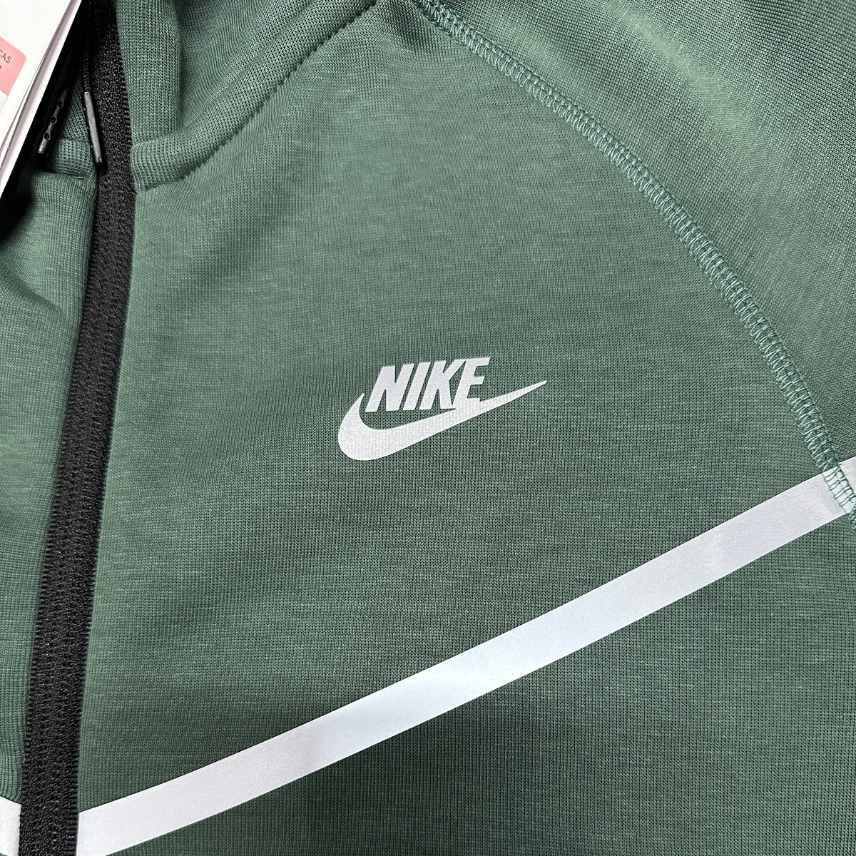 Nike Tech Windrunner Men's Reflective Details Fleece Full-Zip Jacket
