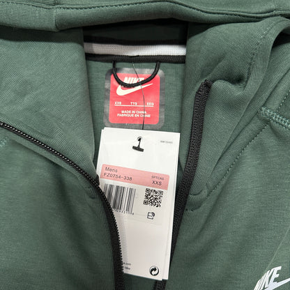 Nike Tech Windrunner Men's Reflective Details Fleece Full-Zip Jacket