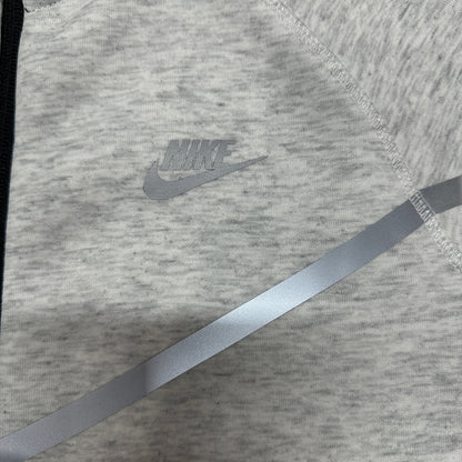 Nike Tech Fleece Full-Zip Windrunner Jacket with Reflective Accents