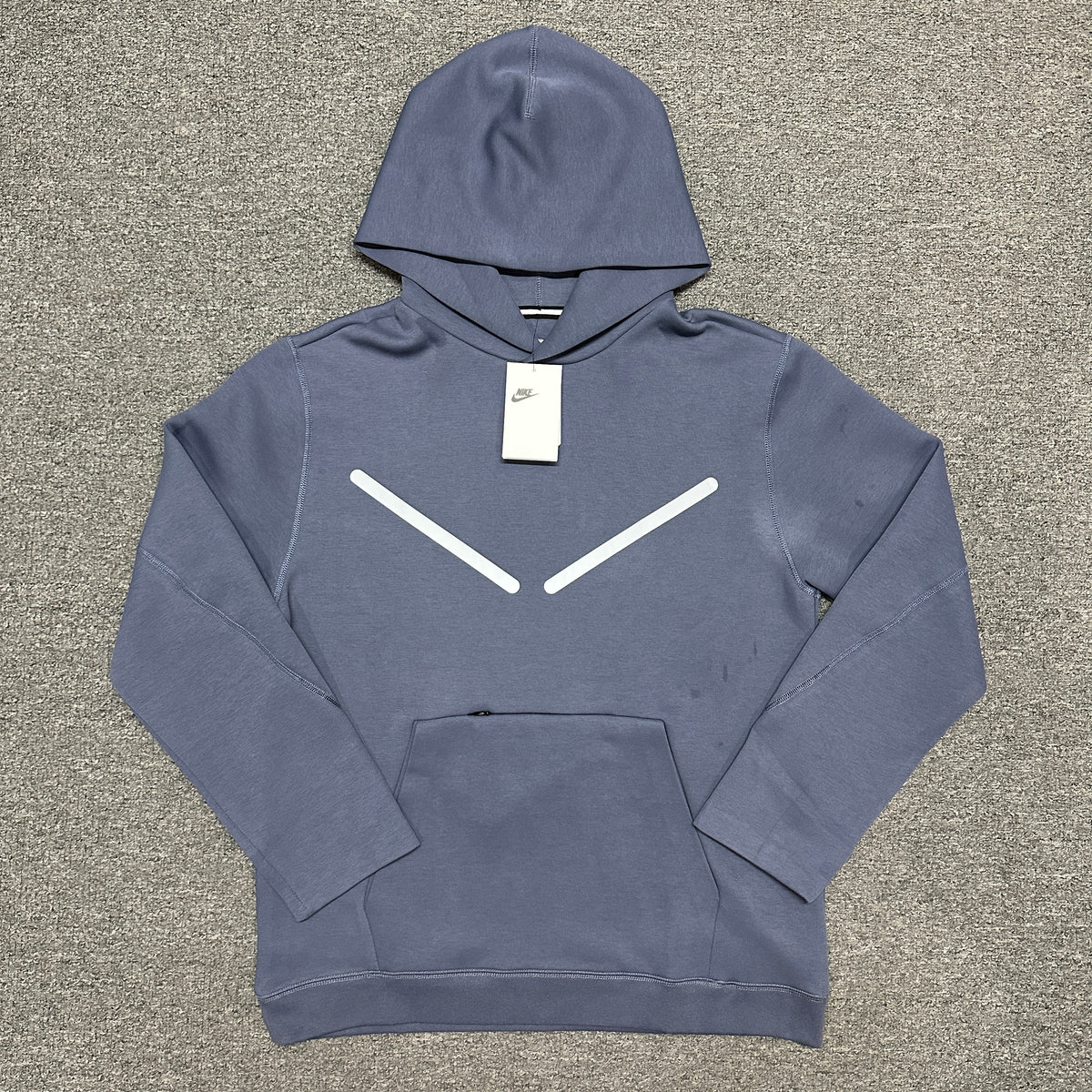 Nike Tech Men's Pullover Hoodie with Reflective Design Accents