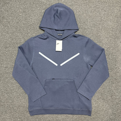 Nike Tech Men's Pullover Hoodie with Reflective Design Accents