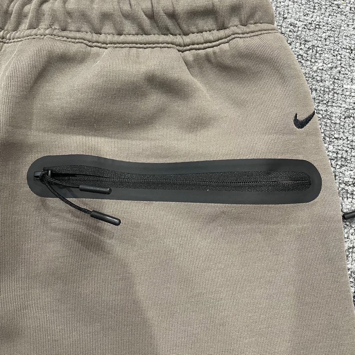 Nike Tech Men's Wide-Leg Fleece Pants