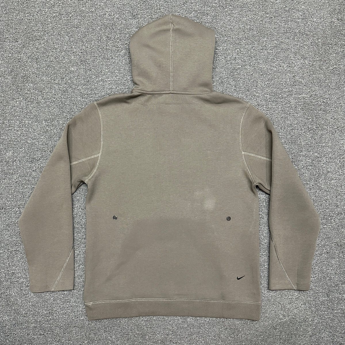 Nike Tech Men's Fleece Pullover Hoodie with Reflective Accents
