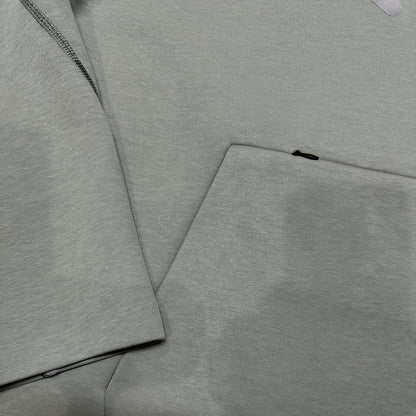 Nike Tech Men's Pullover Hoodie with Reflective Design Accents