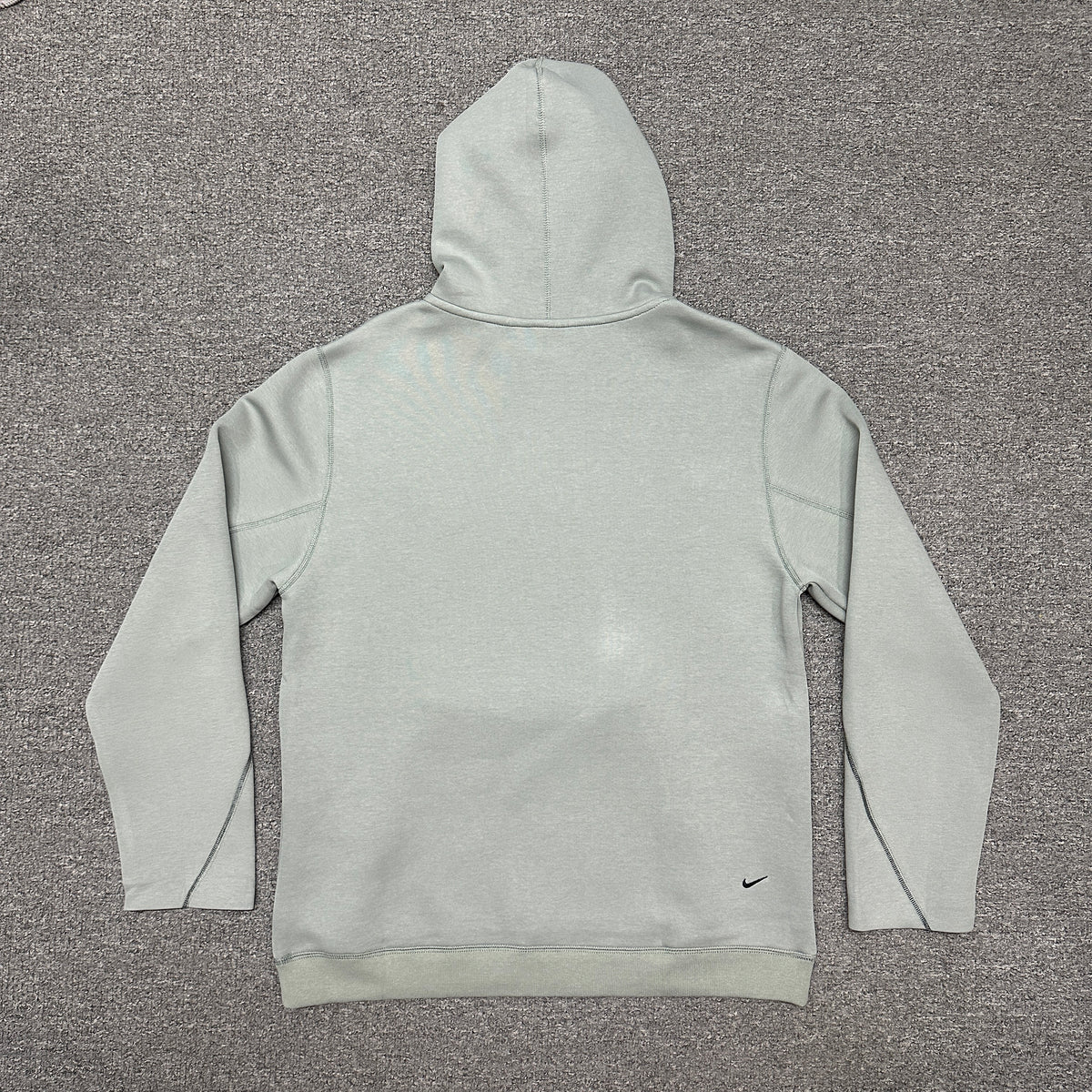 Nike Tech Men's Pullover Hoodie with Reflective Design Accents