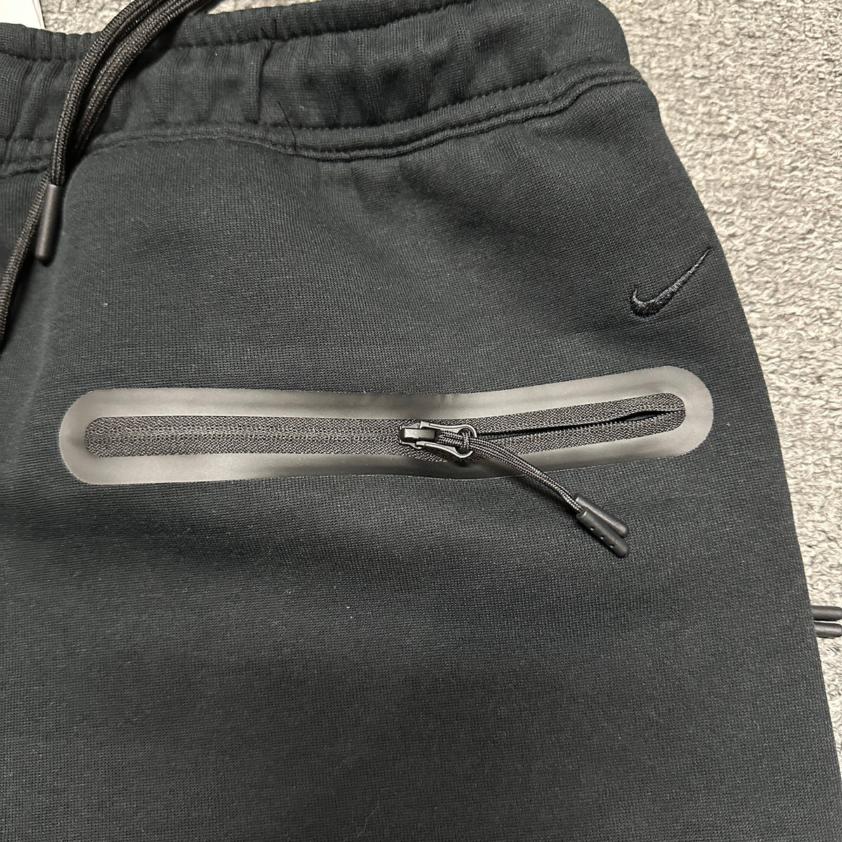 Nike Tech Men's Heavyweight Fleece Loose-Fit Open-Hem Pants