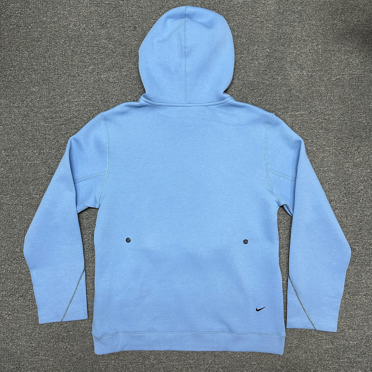 Nike Tech Men's Pullover Hoodie with Reflective Design Accents