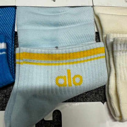 Alo Yoga Unisex Throwback Socks