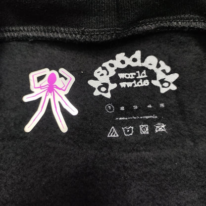 Sp5der P*nk Hoodie Black neck label and size tag detail
Sp5der P*nk Hoodie Black care label and washing instruction detail