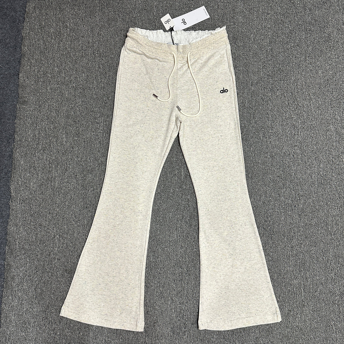 Alo Yoga Sway Bootcut Sweatpant