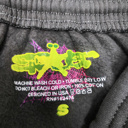 SP5DER Wait Web slate grey sweatpants inner waistband label detail
SP5DER Wait Web slate grey sweatpants size label detail