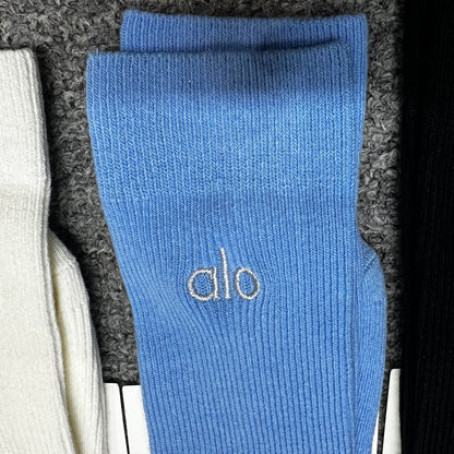 Alo Yoga Unisex Everyday Crew Sock