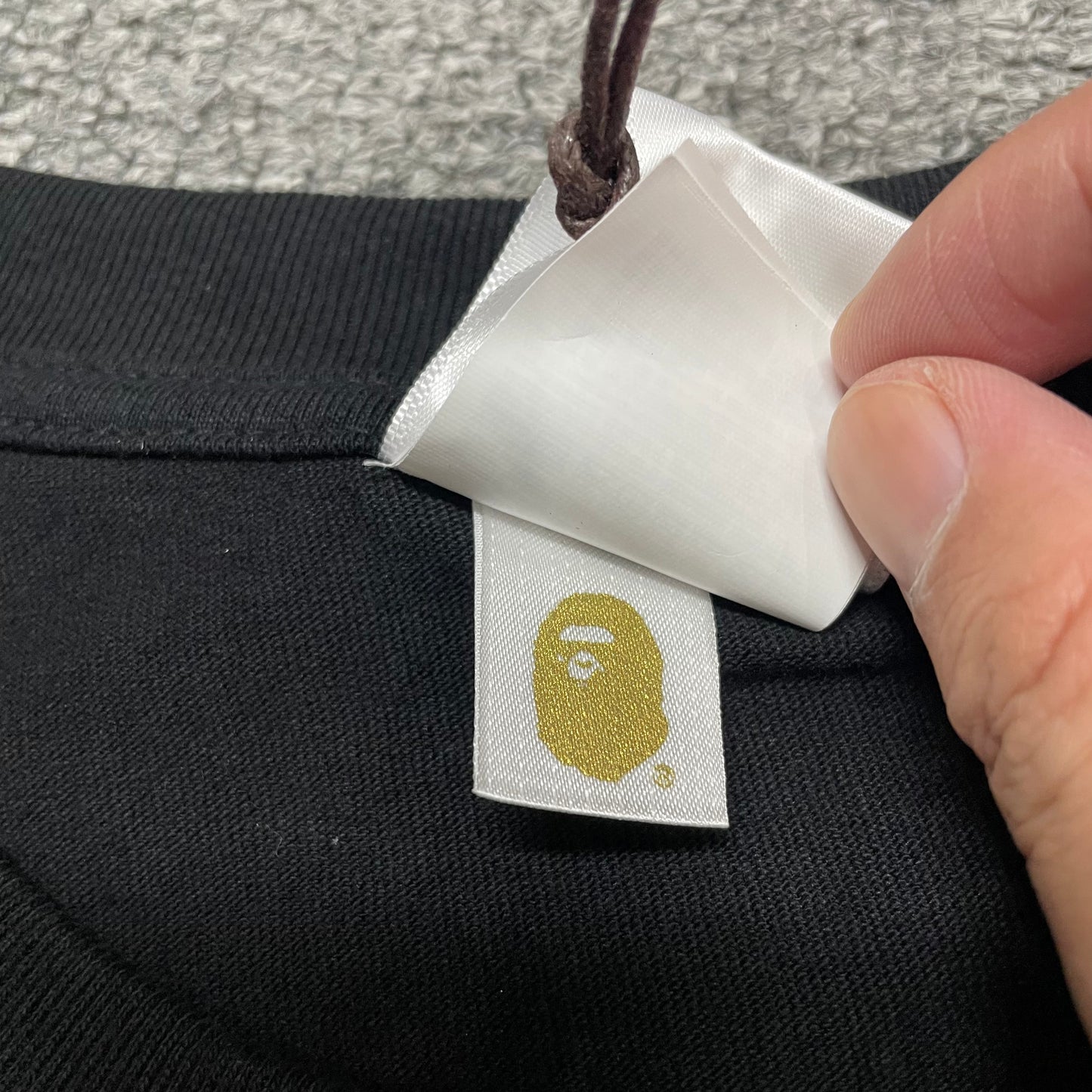 BAPE Relaxed fit T-shirt crew neckline and woven neck label