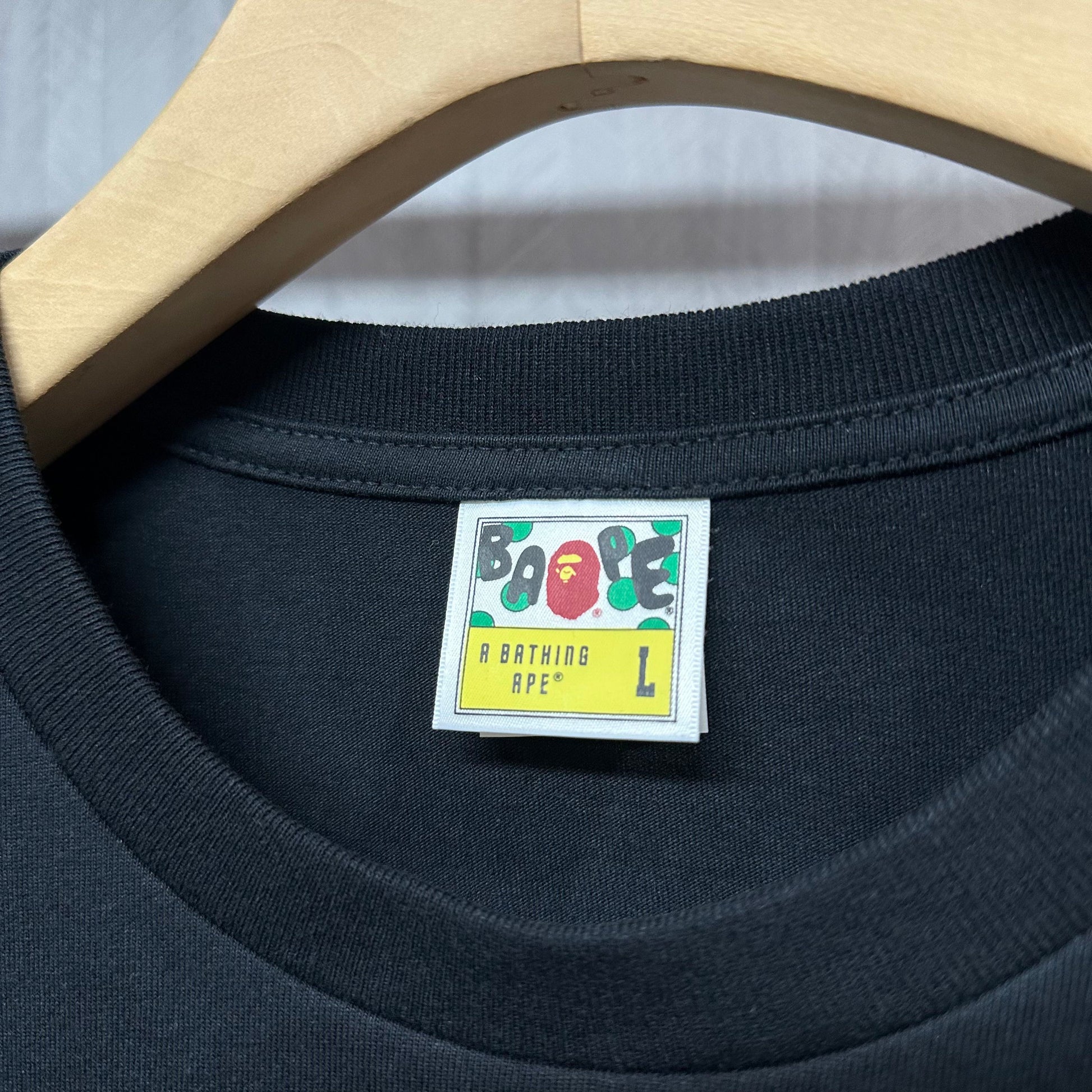 Cotton graphic T-shirt crew neckline and woven label detail