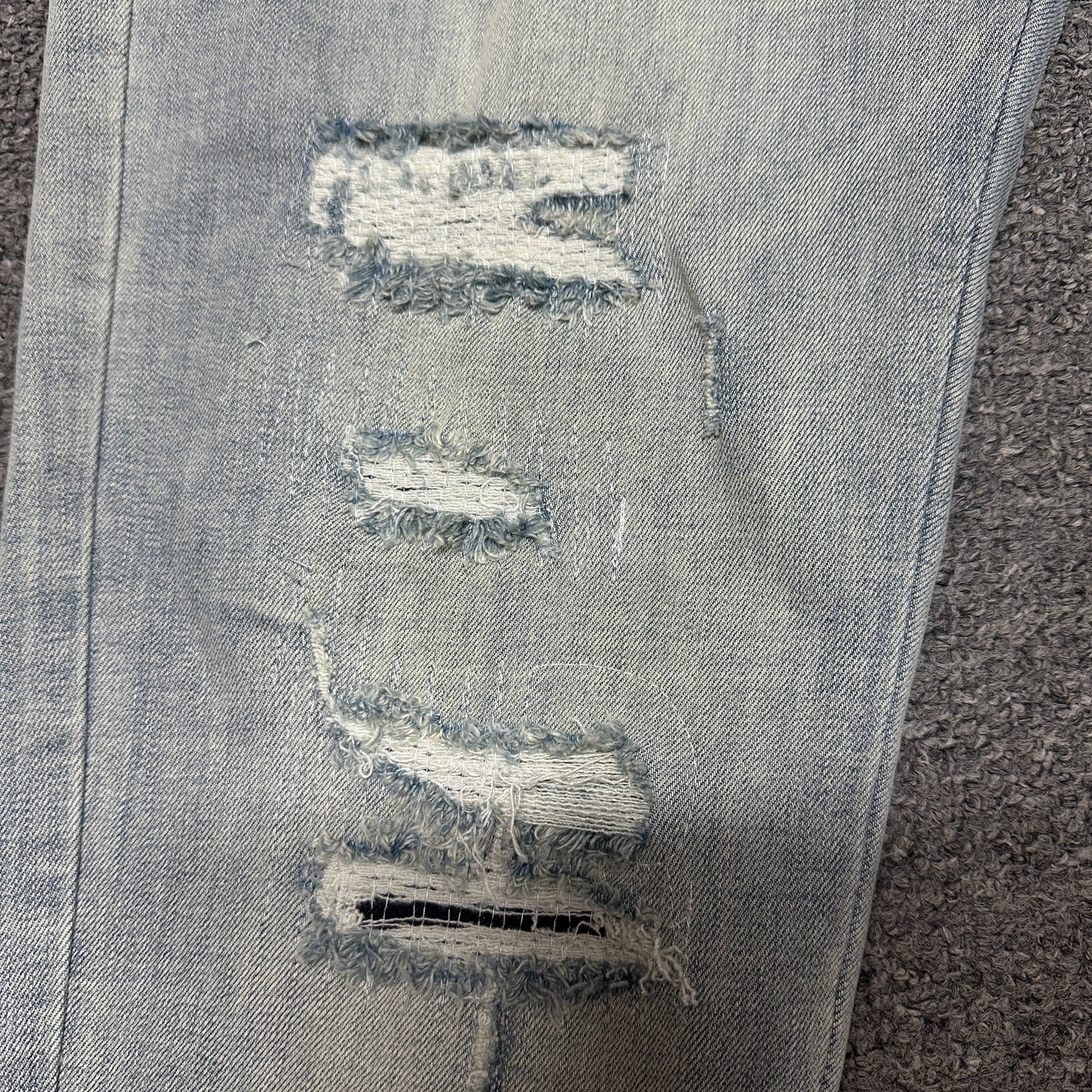 AMIRI Distressed Skinny Jeans Light Indigo