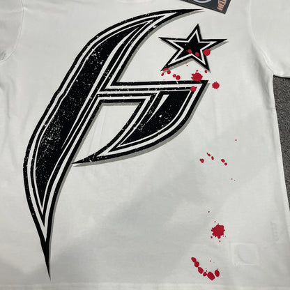 Full oversized black H Star graphic on Hellstar white T-shirt
Close-up of the oversized H Star print on Hellstar white T-shirt
Detailed black distressed graphic and red splatter print on Hellstar H Star Tee
Close-up of the screen-print texture on Hellstar H Star graphic T-shirt
Large black H logo graphic detail on Hellstar white T-shirt