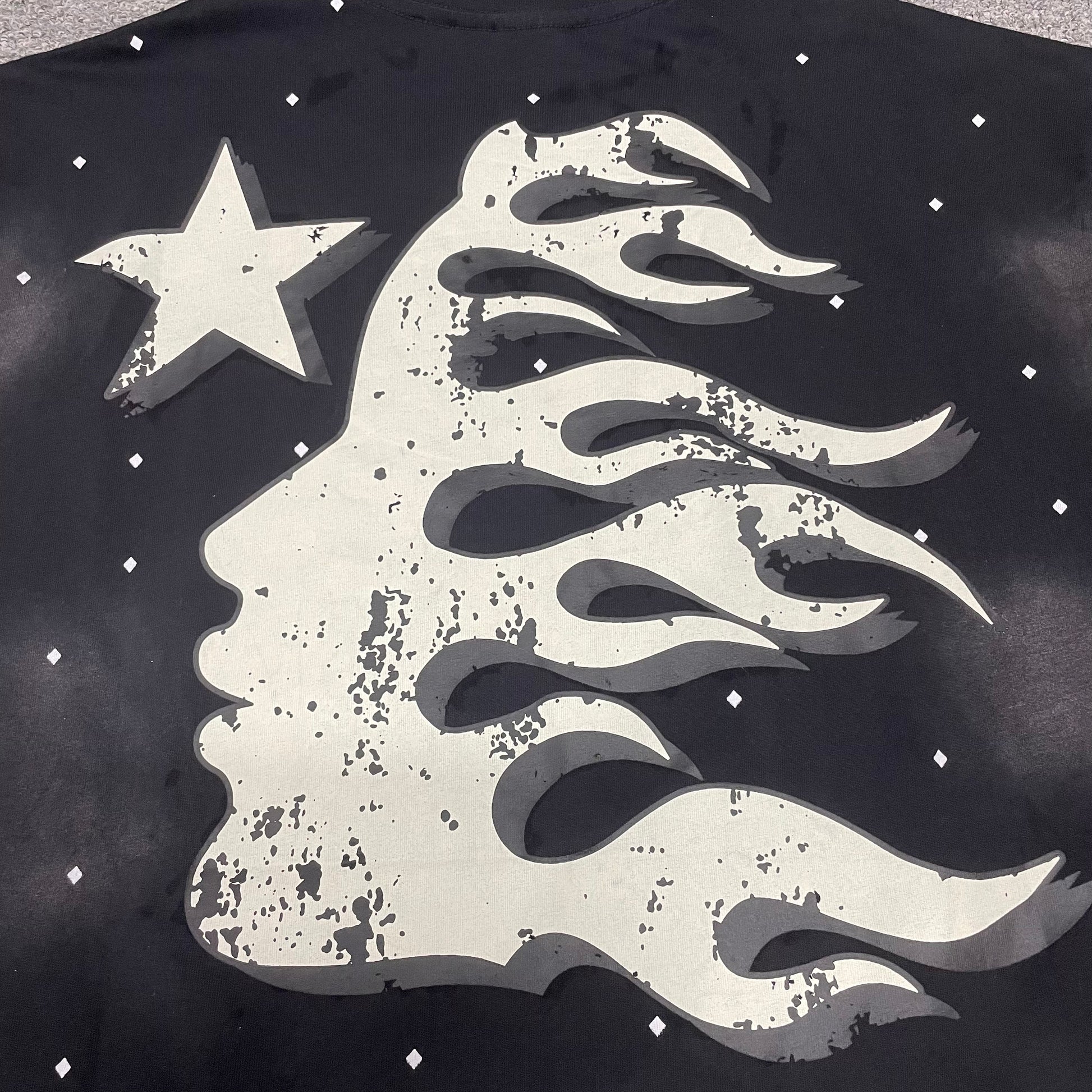 Full rear graphic artwork on Hellstar Death to Paradise T-shirt
Close-up of the back graphic on Hellstar Death to Paradise black T-shirt
