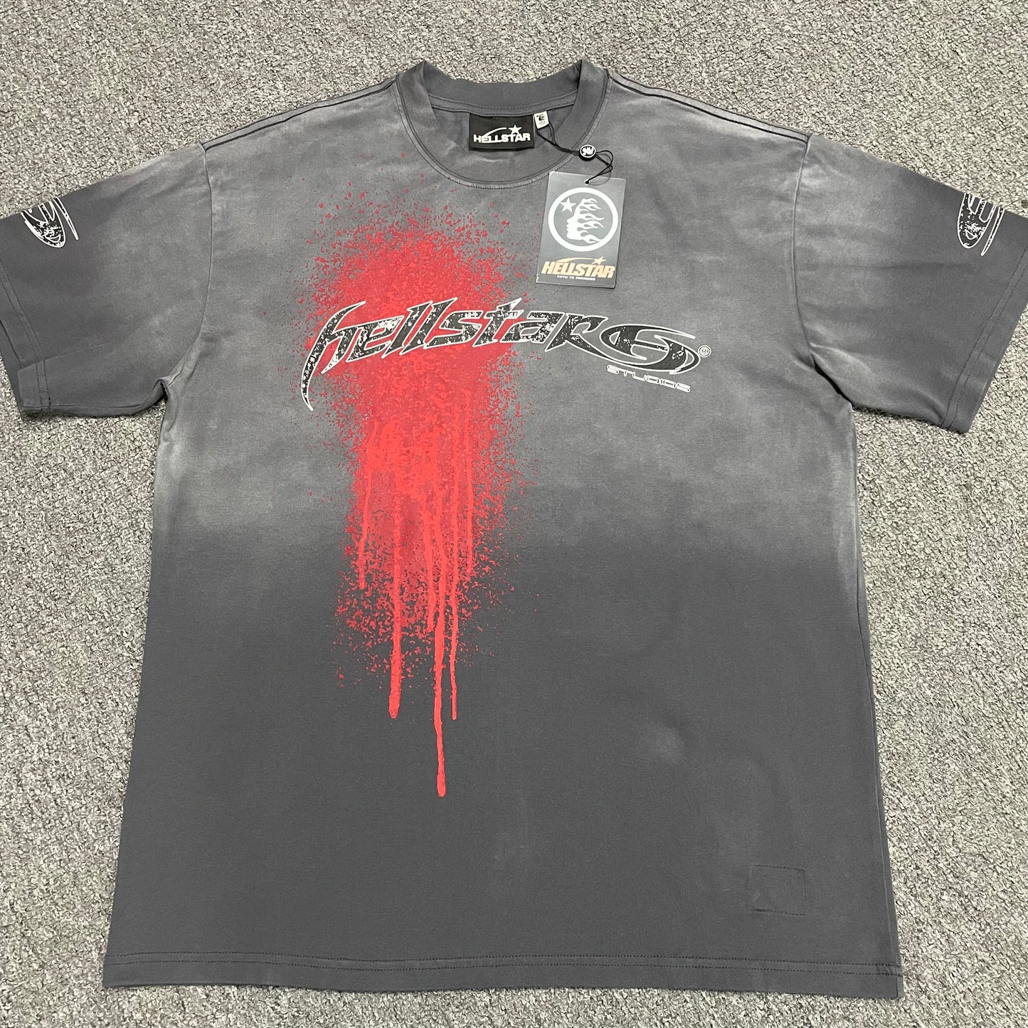 Hellstar Spray Paint Logo washed grey and red T-shirt front view