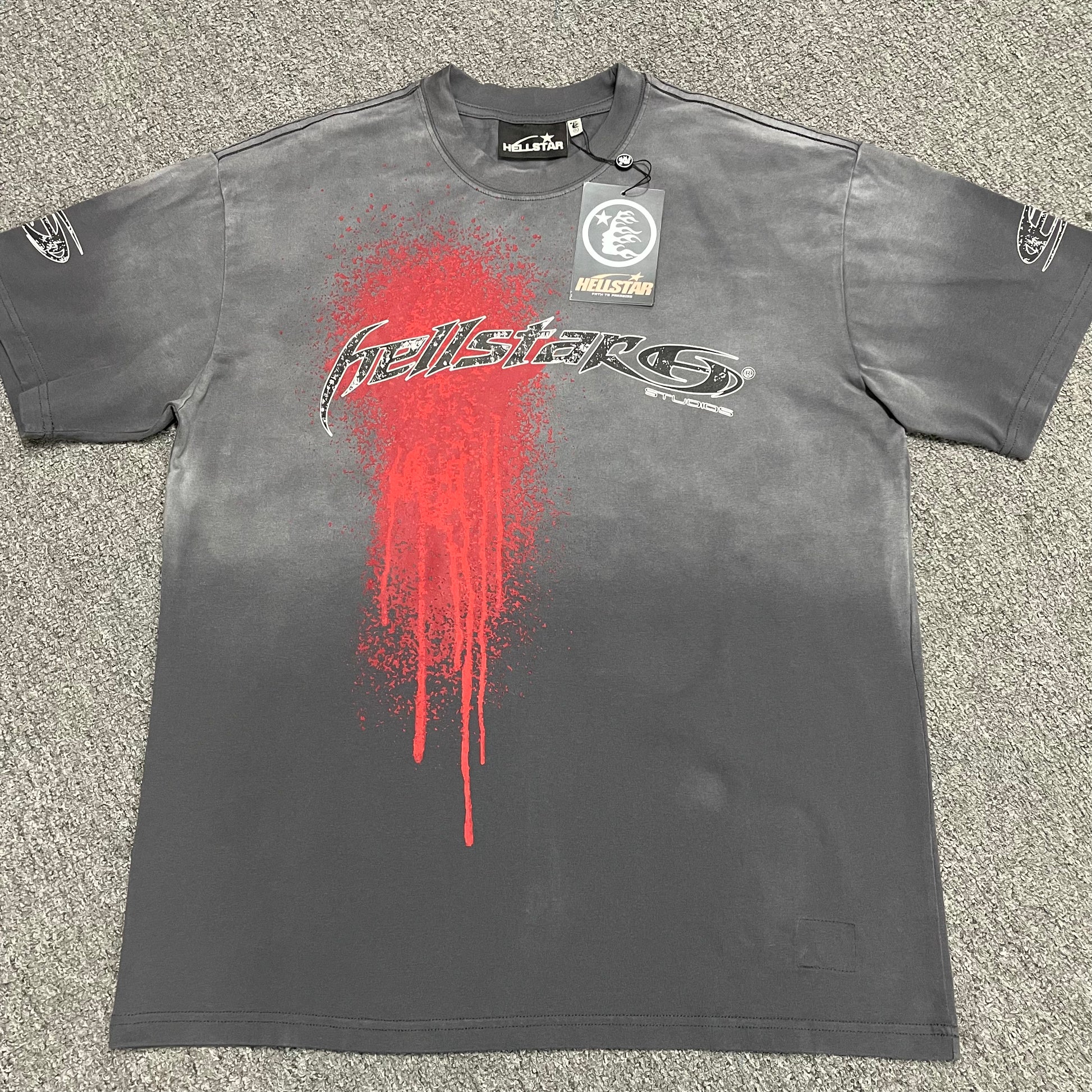 Hellstar Spray Paint Logo washed grey and red T-shirt front view