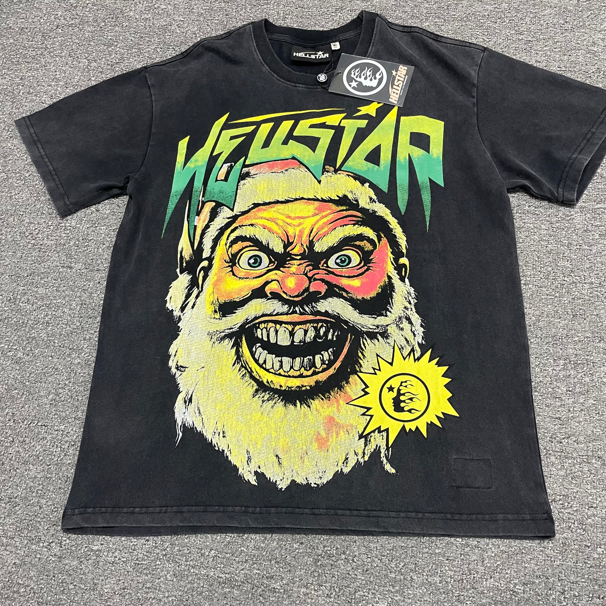 Hellstar Santa Graphic washed black T-shirt front view