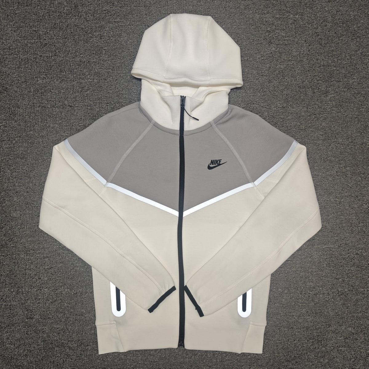 Nike Sportswear Tech Fleece Windrunner Color-Block Full-Zip Hoodie