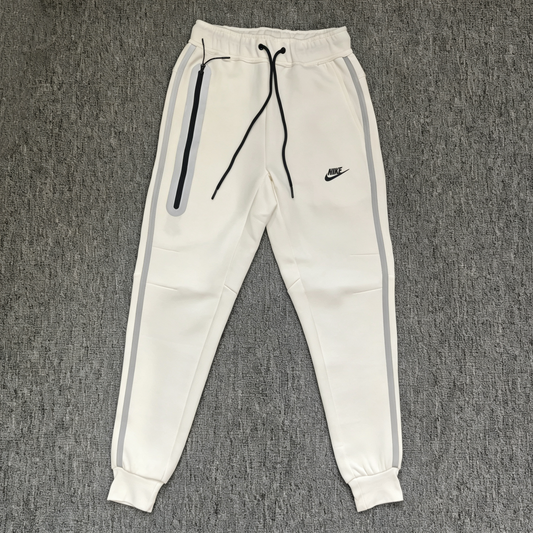 Nike Sportswear Tech Fleece Slim-Fit Reflective Joggers