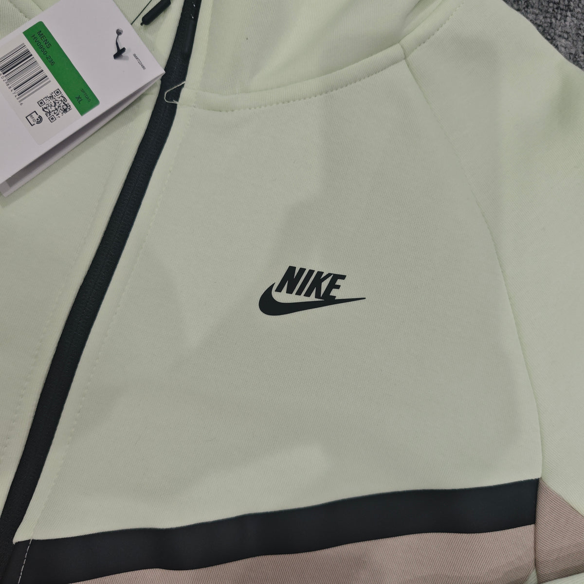 Nike Tech Fleece Men's Color-Block Full-Zip Windrunner Jacket