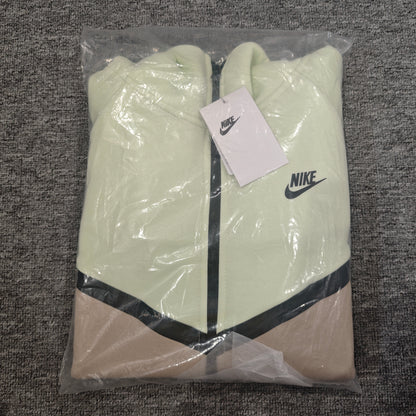 Nike Tech Fleece Men's Color-Block Full-Zip Windrunner Jacket