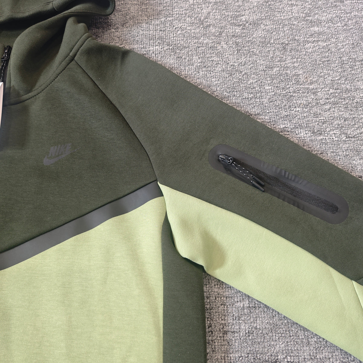Nike Sportswear Tech Fleece Windrunner Full-Zip Colorblock Hoodie