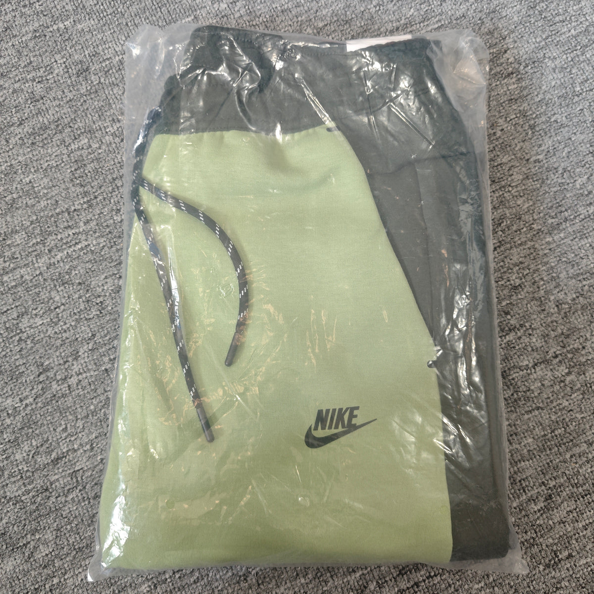 Nike Sportswear Tech Fleece Slim-Fit Colorblock Joggers